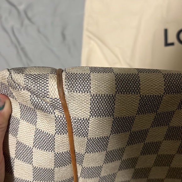 SOLD Louis Vuitton Totally MM Damier Azur - Picture 8 of 17